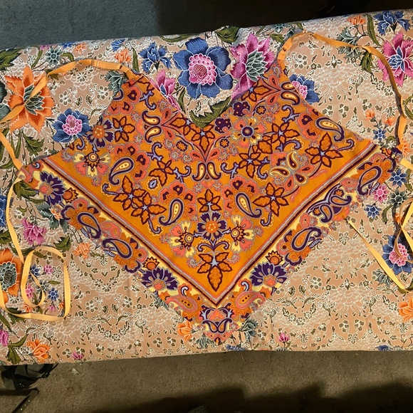 Vintage Free People backless handkerchief shirt, size medium - Picture 6 of 7